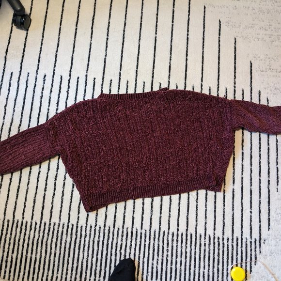 Maroon Velvet Knit Crop Sweater - Picture 2 of 4